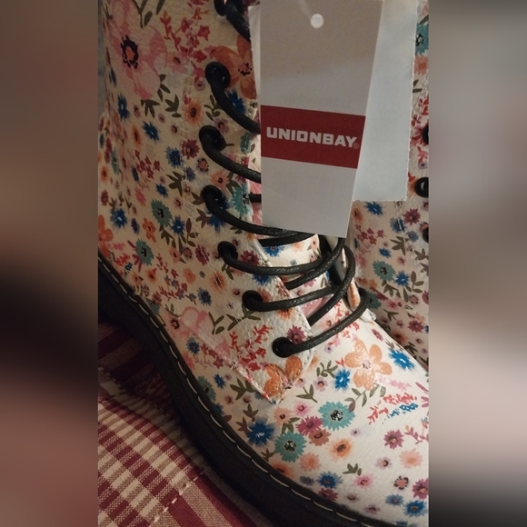 𝅺UNION BAY Women’s combat  Boot Size 10 M, Stylish, Fun Boot - Picture 3 of 5